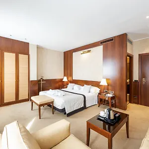 Ascot 4* Milano