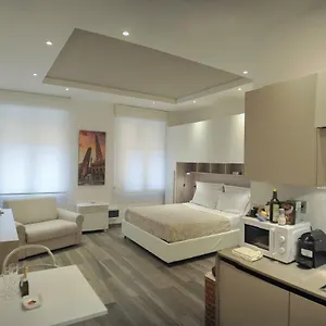 Andrea Luxury Strada Maggiore Studio 1 Apartment